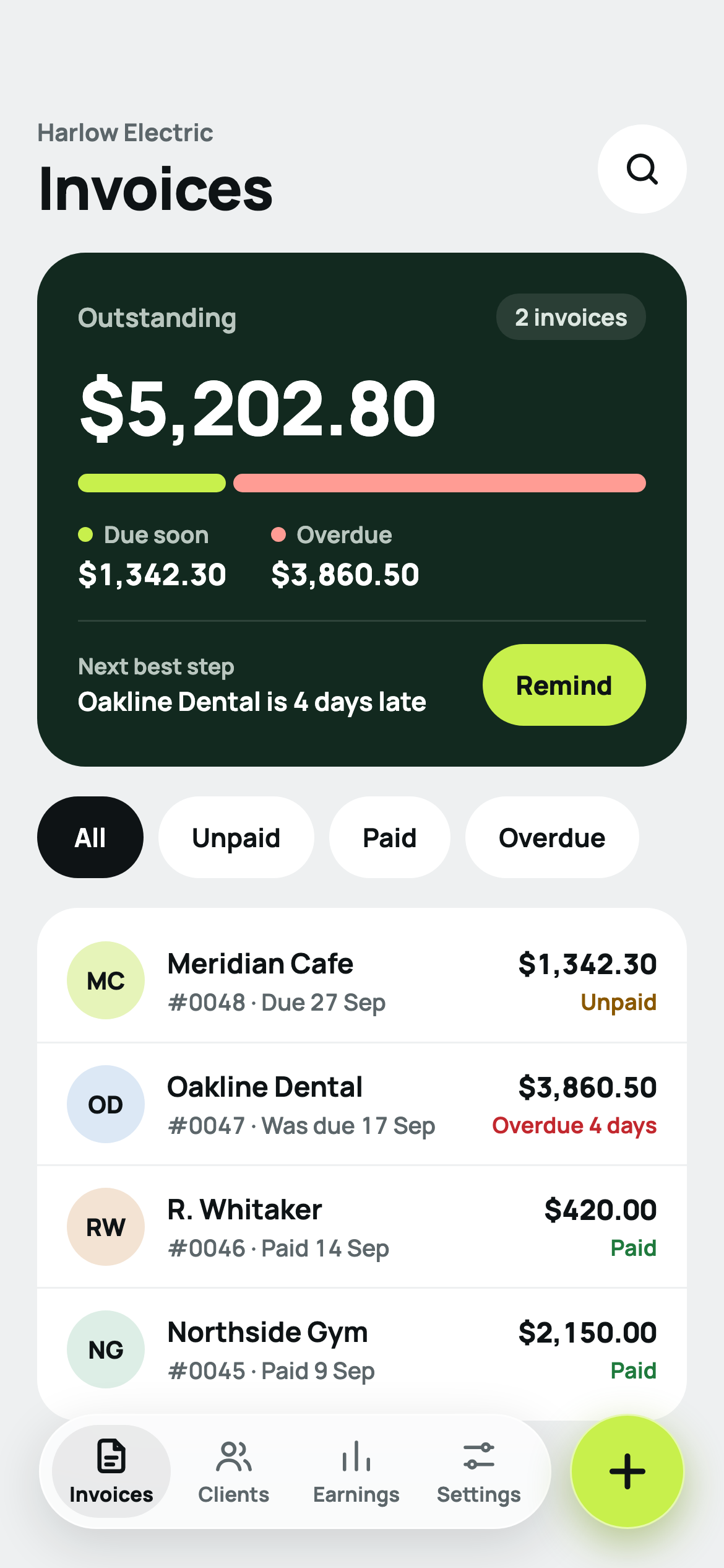 The PaidSnap home screen showing what is outstanding